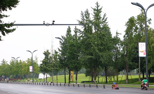 速來搶位！黃金地段！華體戶外廣告屏正在火熱招商中→