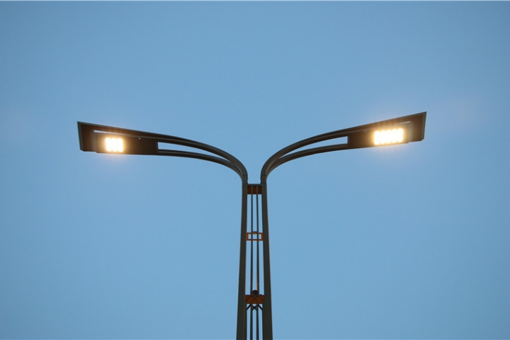 作為中國(guó)道路照明領(lǐng)域第一家也是唯一一家主板上市企業(yè)，華體科技整合自身優(yōu)勢(shì)，利用5G、Ai算法、邊緣計(jì)算等創(chuàng)新技術(shù)